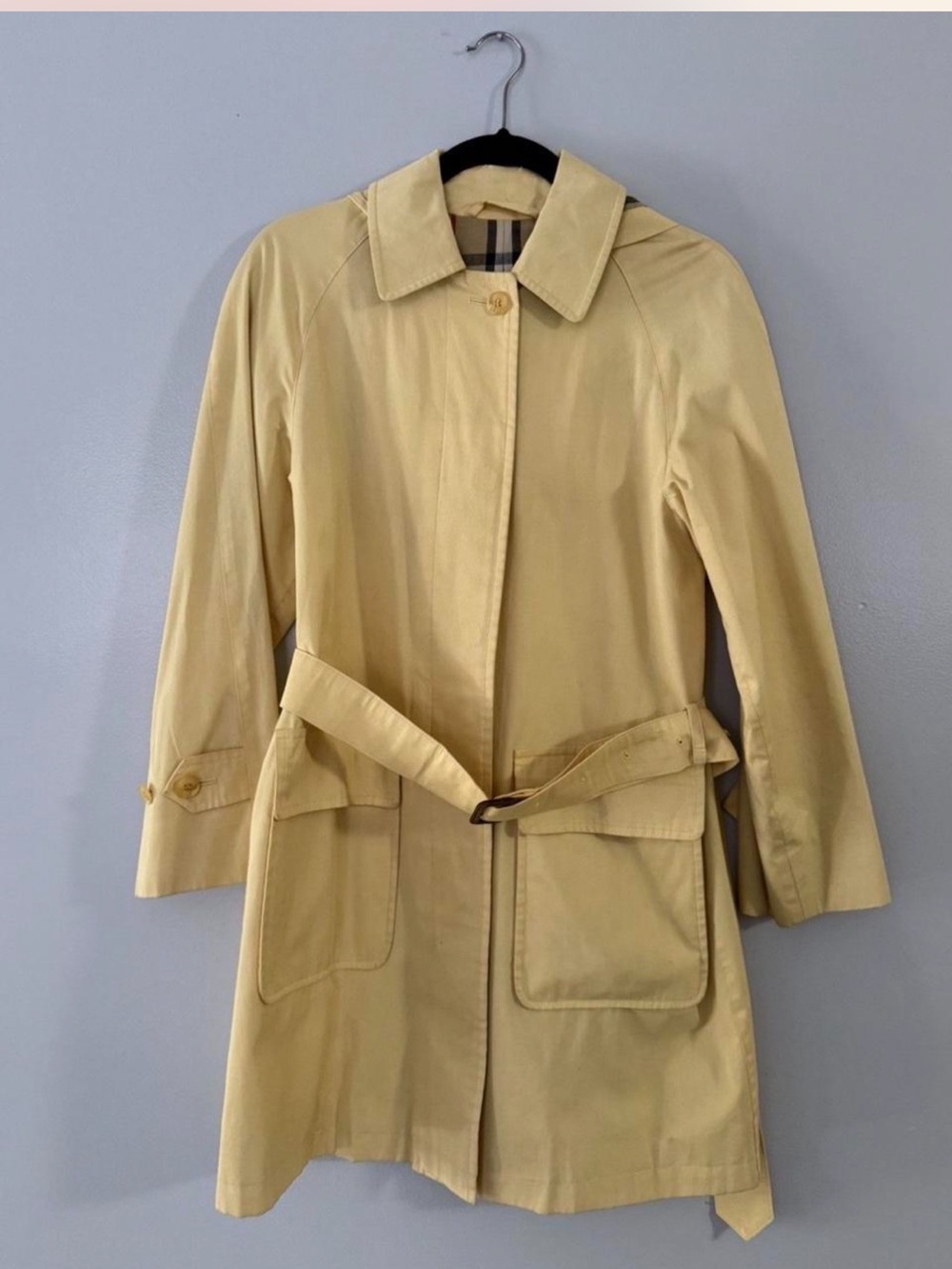 Burberry Light Beige Belted Trench Coat